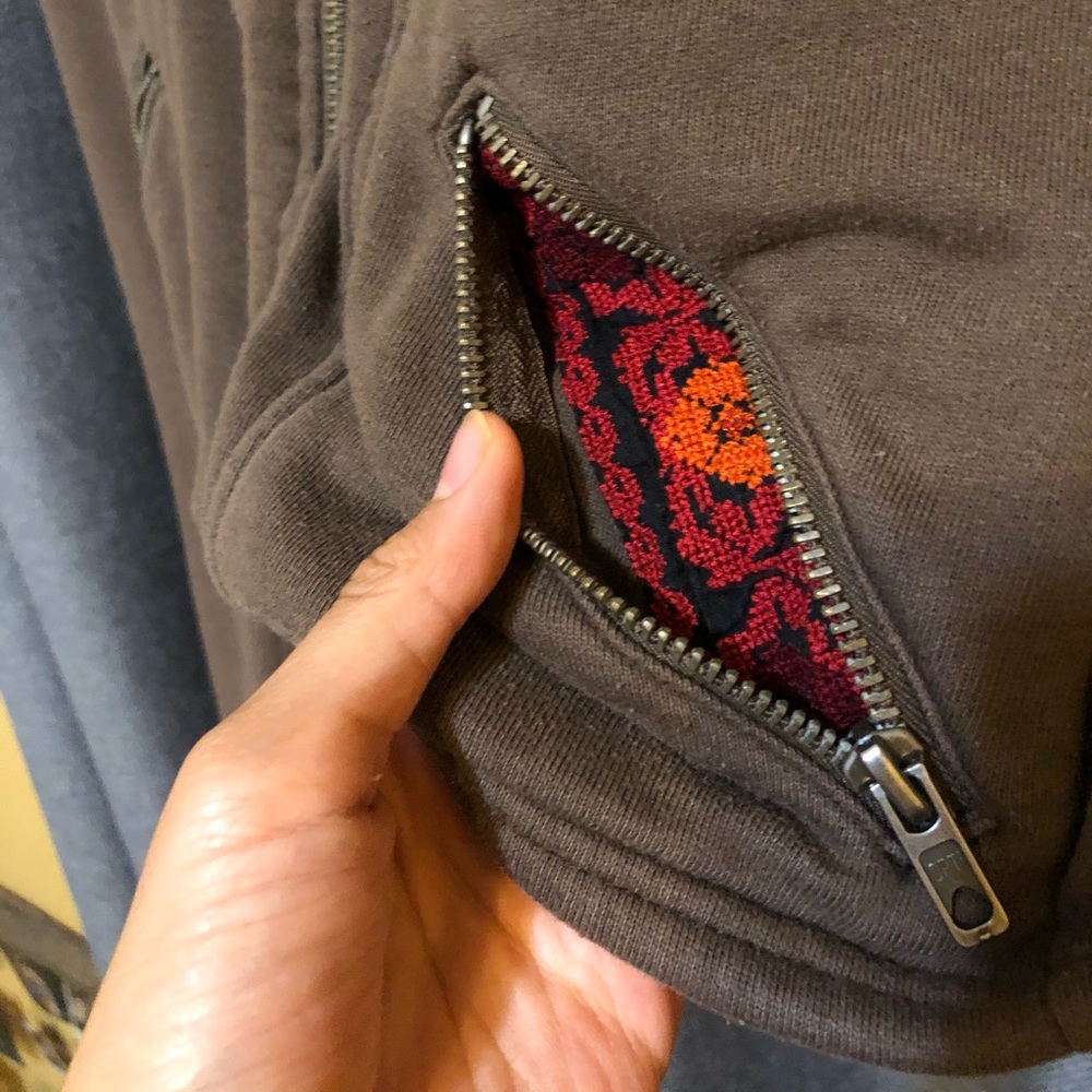 Ecoté Jacket - Picture 2 of 6